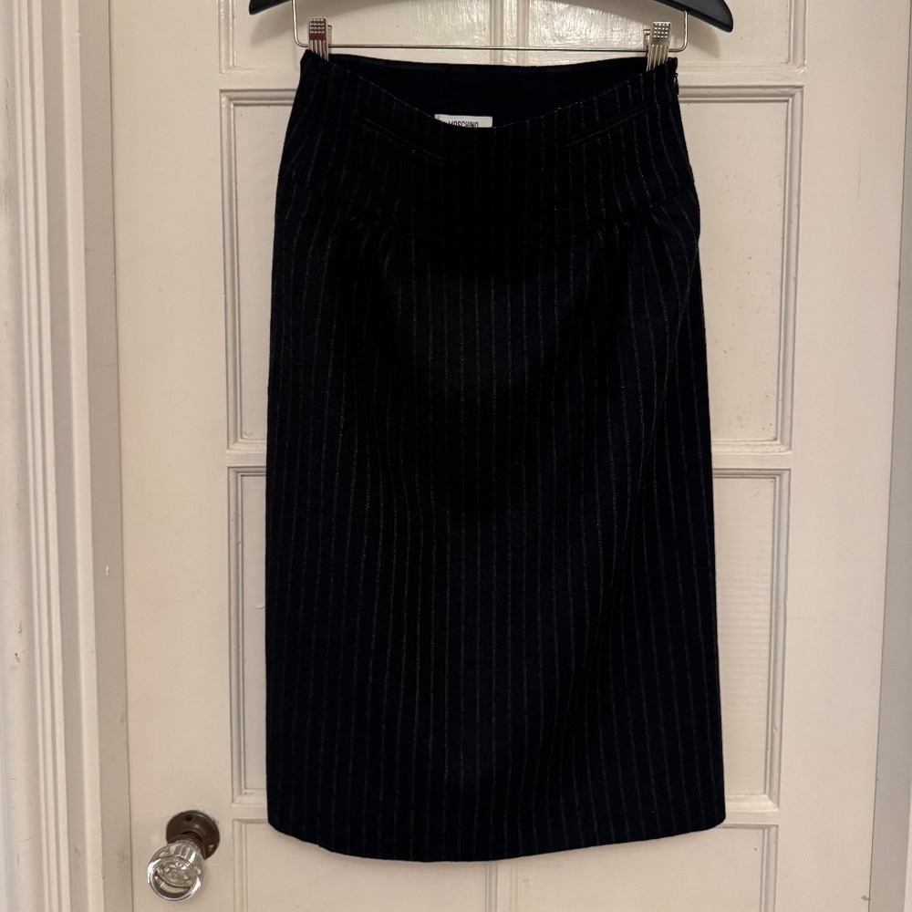 Vintage MOSCHINO Skirt + Free Vertical Design top - size S